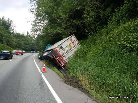 Truck Recovery Container on Tiger Mountain Hobart, WA Hwy 18