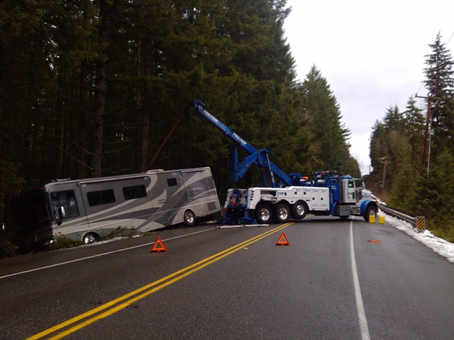 Motorhome vs Coyote Ravensdale, WA