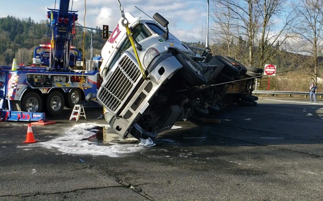 Shipping Container Towing Overturned in Auburn, WA