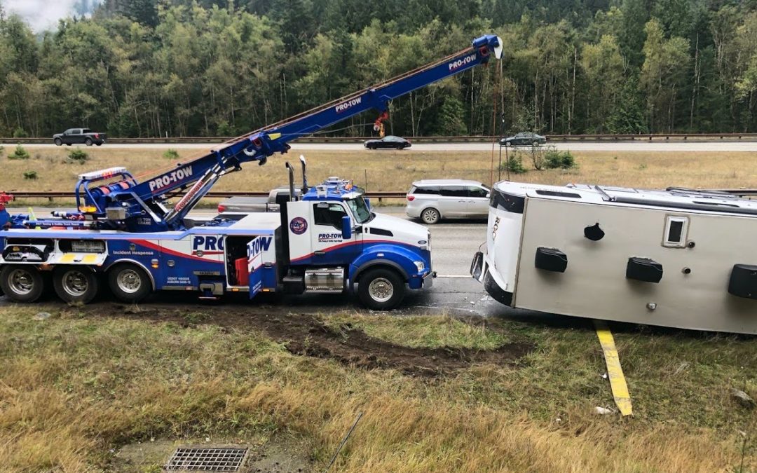 5Th Wheel Down and Over, Needing Heavy Duty Towing on Snoqualmie Pass