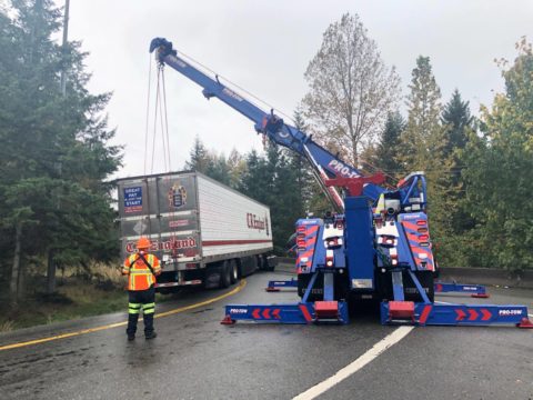 Just Need A Lift Semi-Truck Accident Near Snoqualmie