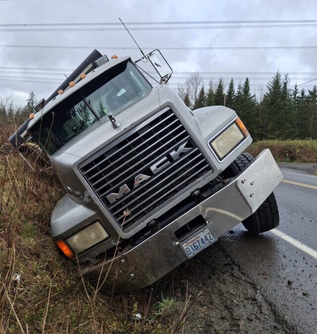 Dump Truck Unstuck – Ravensdale, WA