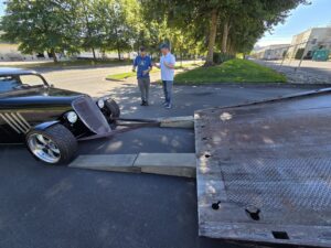 Rigging up a 1933 Ford Factory Five for hot rod towing.