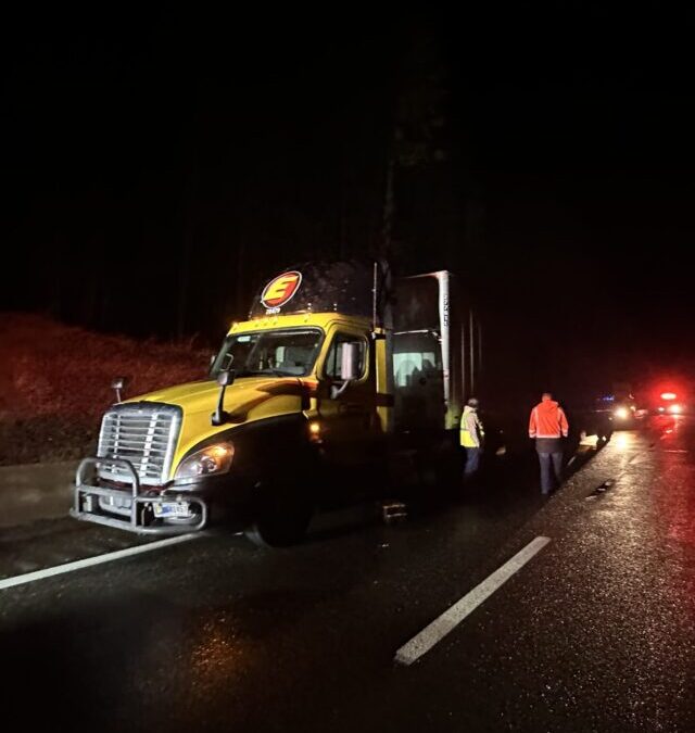Broken Air Hose Causes Trouble on the I-90