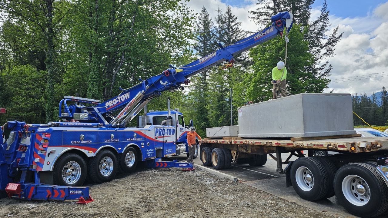 Crane service for construction