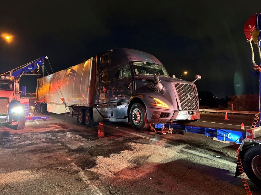 semi-truck towing in Washington State