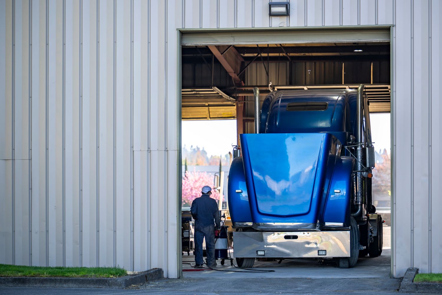 Ready to Lead? Heavy-Duty Mechanic to Shop Foreman