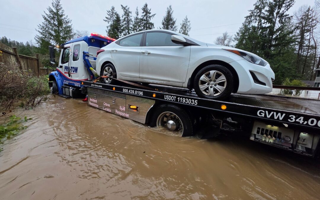 Vehicle REcovery Cedar River Flood