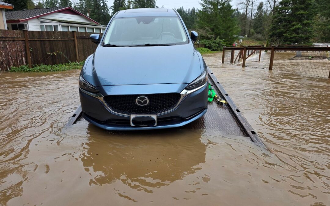 Vehicle Recovery Cedar River Flooding