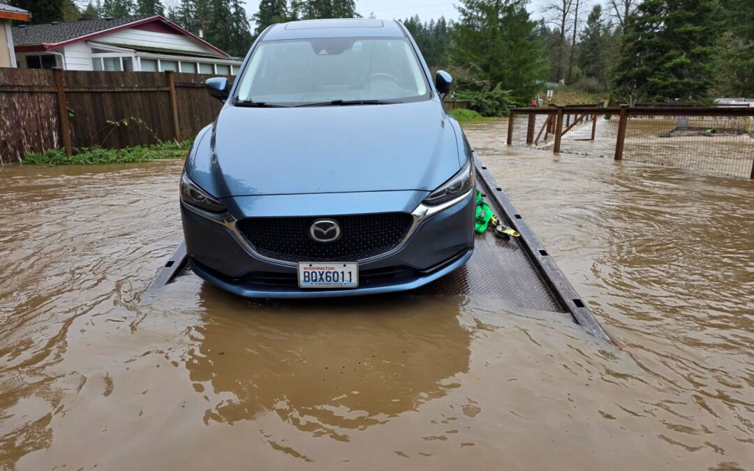 Vehicle Recovery Cedar River Flooding