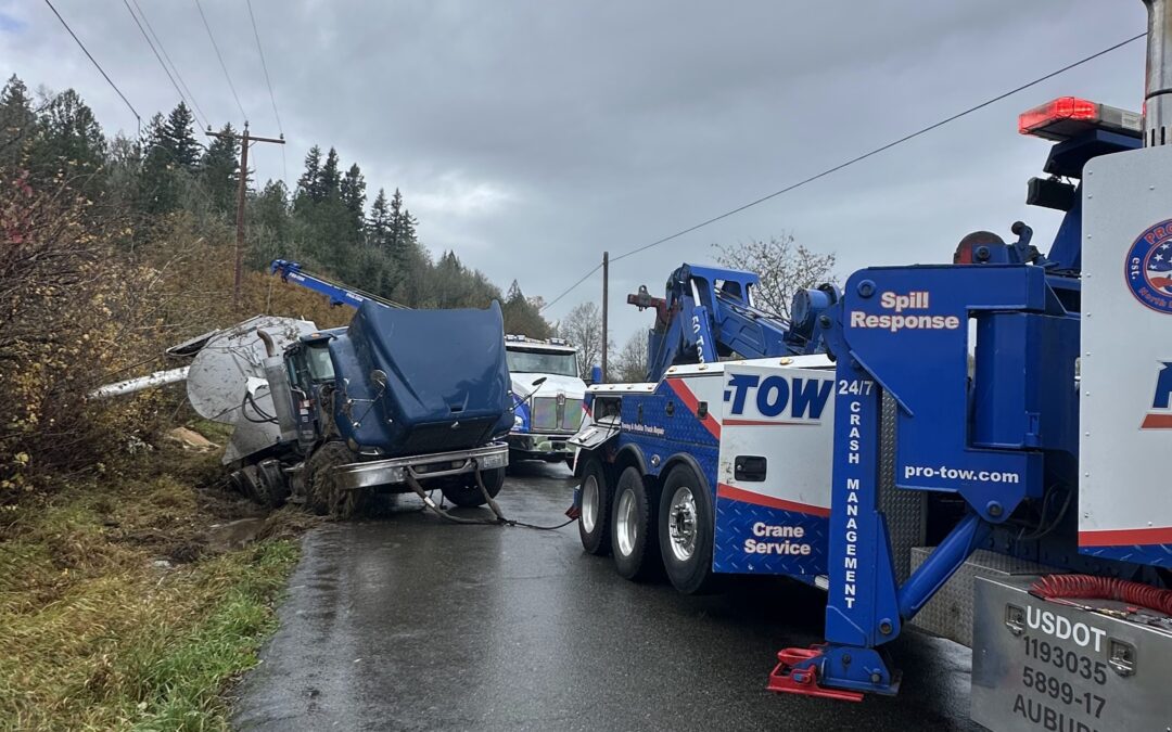 semi-truck towing in Maple Valley